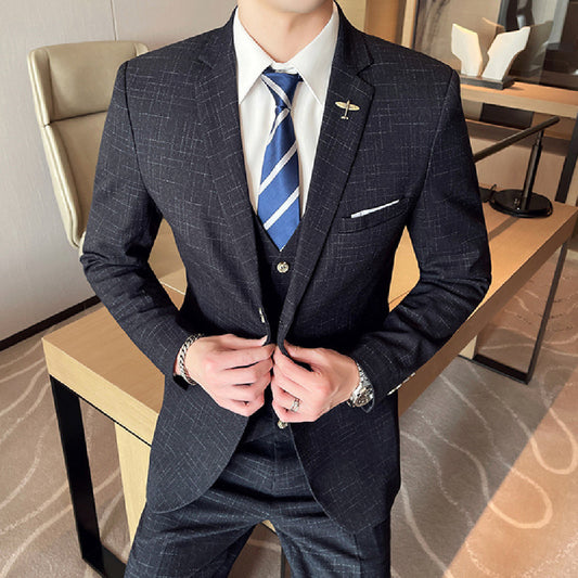 Fashion Mesh Plaid Men Tuxedo Three-piece Suit.