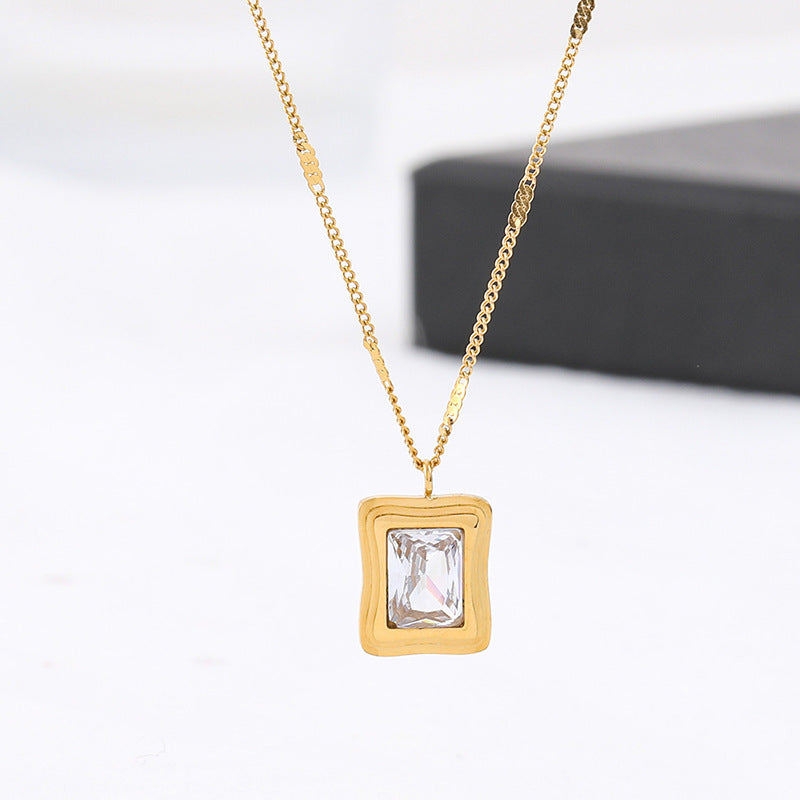 Sugar Cube Womens Gold Necklace Pendant Cold Wind Does Not Fade