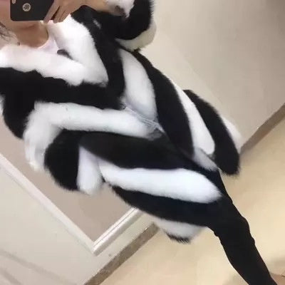 Fashion Personalized Fur Coat For Women.