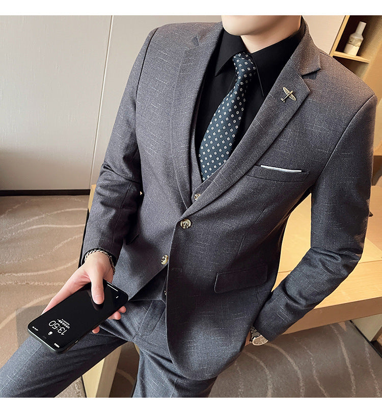 Fashion Mesh Plaid Men Tuxedo Three-piece Suit.